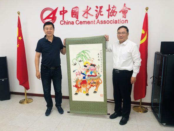 中材節(jié)能董事長(zhǎng)馬明亮一行到中國(guó)水泥協(xié)會(huì)交流共商合作