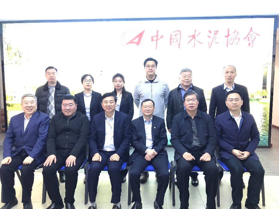 葛洲壩水泥董事長(zhǎng)桂桐生一行到訪中國(guó)水泥協(xié)會(huì)